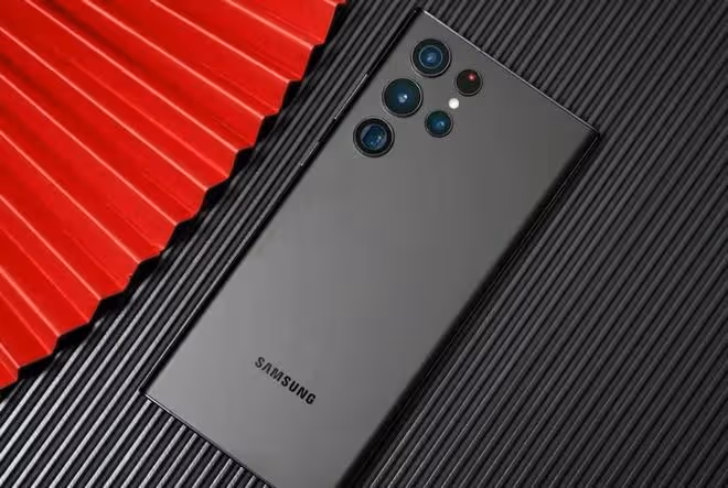 再降1700元，三星Galaxy S22 Ultra鉚足了勁，對用戶很厚道
