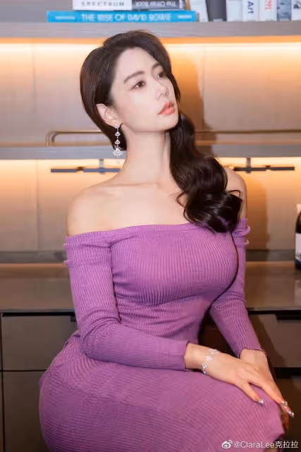 克拉拉這樣的身材只應天上有,美女的身段果然養眼,讓人目不暇接