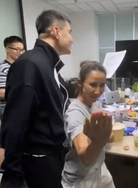 48歲李玟素顏太蒼老!皺紋如樹皮似古稀老人,大方回應無容貌焦慮