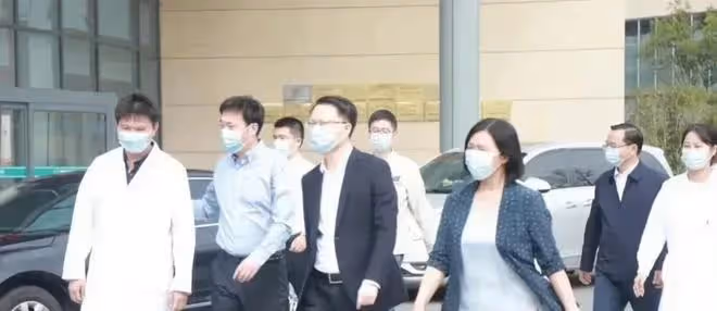 韋哥從婚房哥到表哥,一個貪腐官員的多面人生