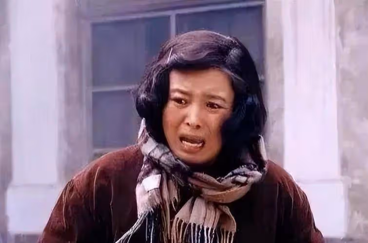 丁嘉麗：為新電影打call滿眼含淚，64歲仍單身忘不掉孫紅雷
