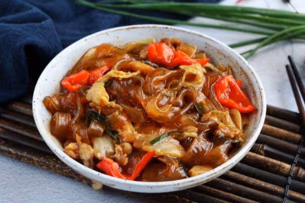 冬天也溫暖，美味下飯的白菜粉條，能吃三碗飯