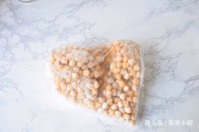 五十歲的阿姨自製磨牙小零食，解饞不長肉，吃起來滿嘴香，不錯！
