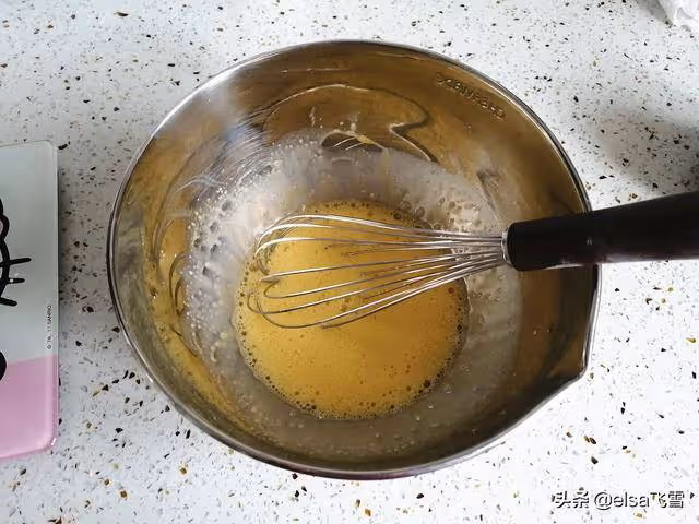 不蒸也不烤，這樣做出的蛋糕非常鬆軟細膩，好吃還不上火