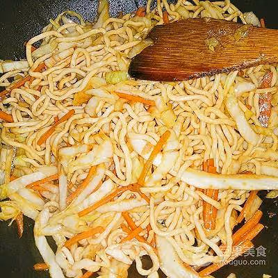 大排檔炒麵的做法