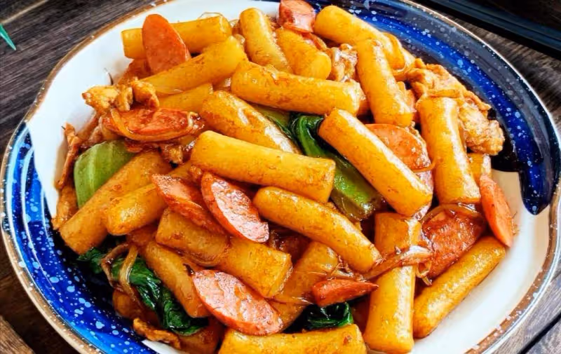 在家就可以做的炒年糕，日常美食的精緻體驗，分分鐘光碟