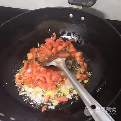 快手茄汁火腿雞蛋面