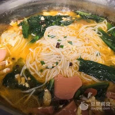 快手茄汁火腿雞蛋面