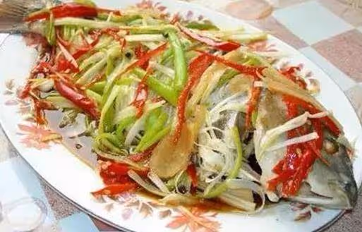 師傅教的幾道家常菜，味道絕佳，一大盤不夠吃，兩天不吃就嘴饞