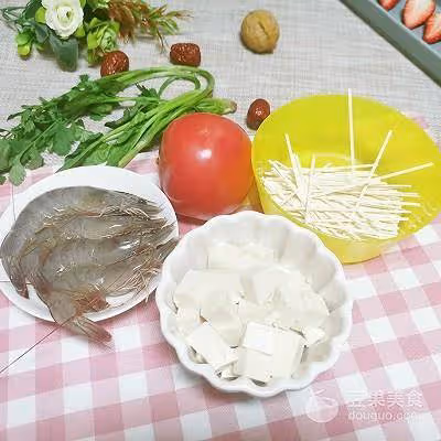 鮮蝦豆腐濃湯麵—快手早餐超美味