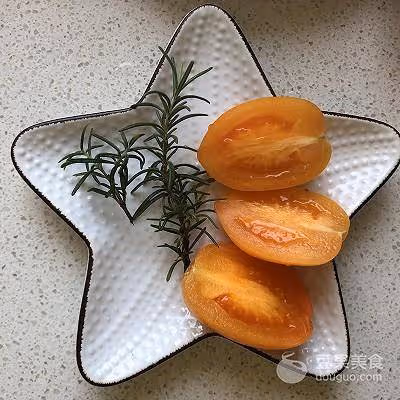 鮮嫩多汁味道不腥的番茄烤雞腿
