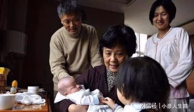 寶媽坐月子親媽來伺候,本該高興寶媽卻後悔了,原因讓人扎心