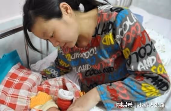 寶媽坐月子親媽來伺候,本該高興寶媽卻後悔了,原因讓人扎心