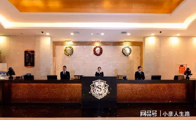 住酒店，有3個「暗號」不要忘了跟前台小姐說，能享受更好的待遇
