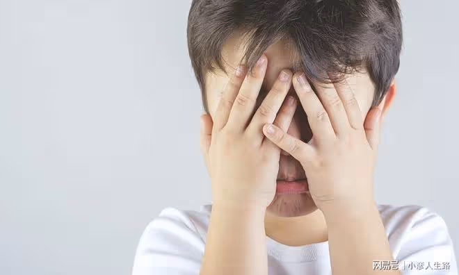 孩子有錯卻不懂擔當,稍經風雨就會被吹折,只需4步讓娃學會擔當