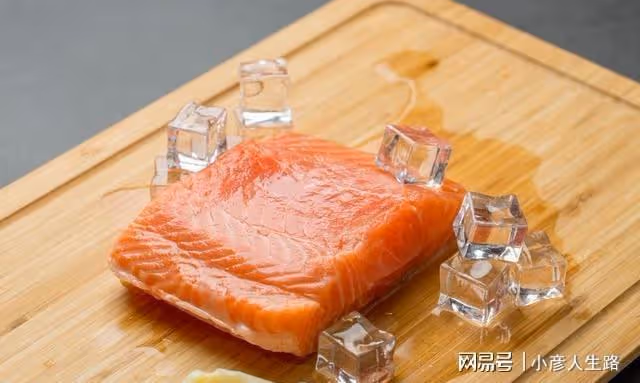 年紀大了別太節省,多吃3類食物,預防痴呆,老了頭腦依舊靈活