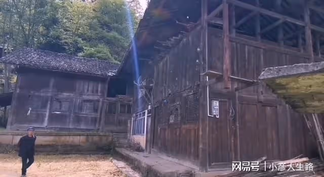 湖北利川神奇大院,百年歷史古樸古香,深處山谷卻無蚊子