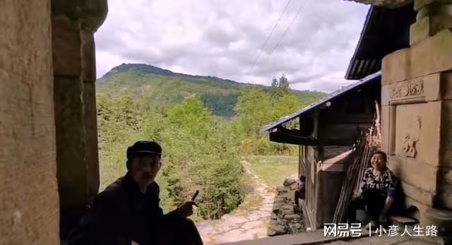 湖北利川神奇大院,百年歷史古樸古香,深處山谷卻無蚊子