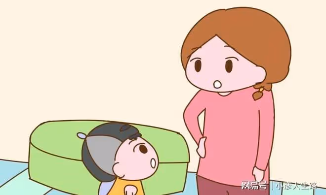老奶奶一句玩笑話,3歲男孩守攤半小時,信守承諾的娃有多可愛