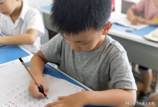 幼兒園階段不教知識,孩子進入小學後落後於人,家長該如何破解?