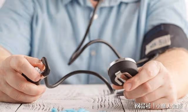 針對青年人低壓高,老年人高壓高,分別介紹2類藥,可更有效降壓