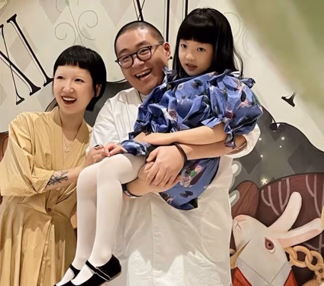 童星郝邵文回台低調辦婚禮,兩人相識於劇組,女方曾幫其走出低谷