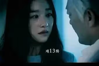 女演員宗教活動爭議，邀請牧師到片場+強迫演員禮拜？