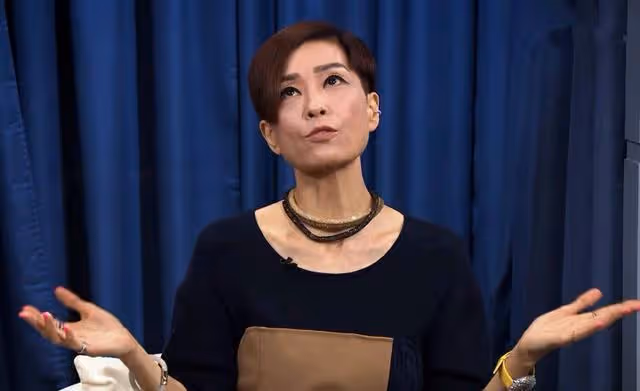 前亞姐被質疑耍大牌！節目對主持人翻白眼，自曝收集四百套睡衣