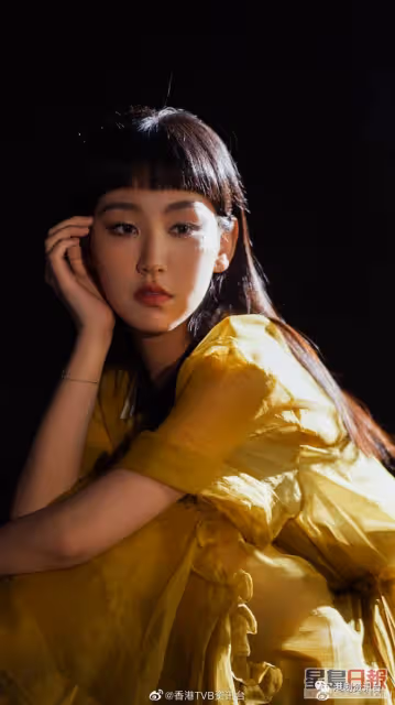 炎明熹上央視超緊張手汗狂飆！可愛誇張演繹嫲嫲單手搓5粒湯圓
