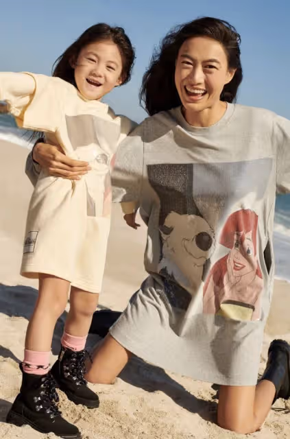 陳冠希妻子女兒拍雜誌,秦舒培母女扎同款丸子頭,長得像複製粘貼