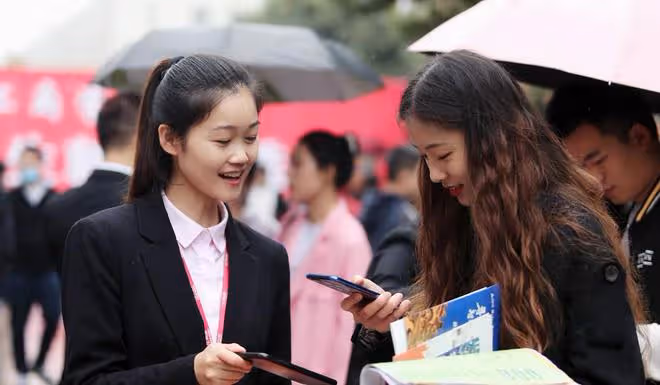 政府在市場經濟發展中起到什麼樣的作用呢