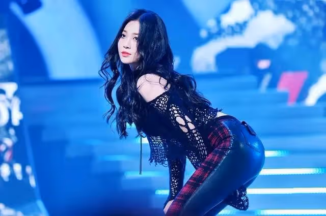 韓國女星金亞榮 轉型演員之後發展的如何了?
