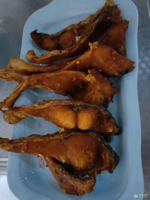 香酥爆魚的做法