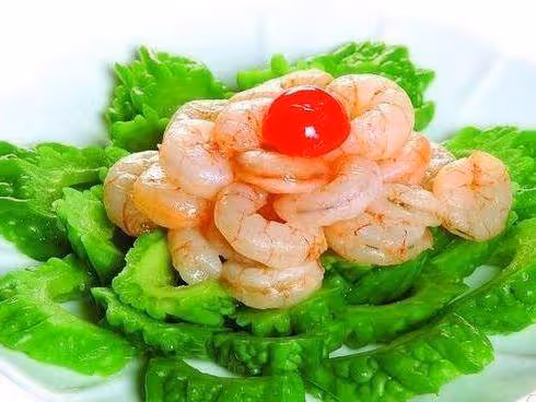 香辣魷魚卷，紅糖涼糕，苦瓜炒蝦仁這幾道家常菜的做法