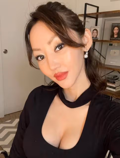 當年的脫北女孩朴研美竟成整形妖怪:新書將推出,封面照卻嚇壞網友
