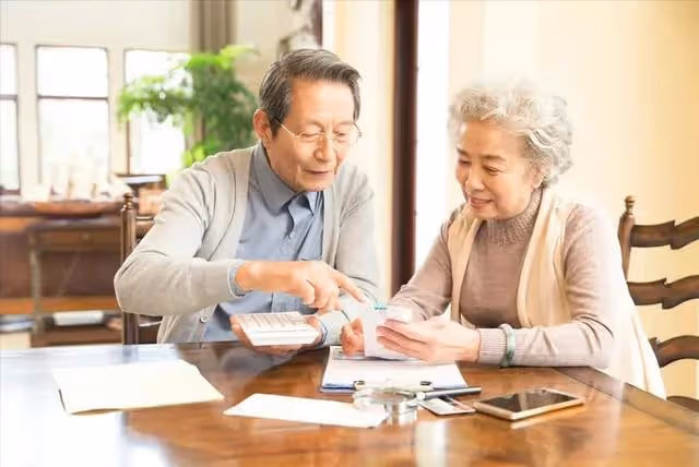 女婿把父母接到我買的房子裡養老,還要把我和女兒掃地出門