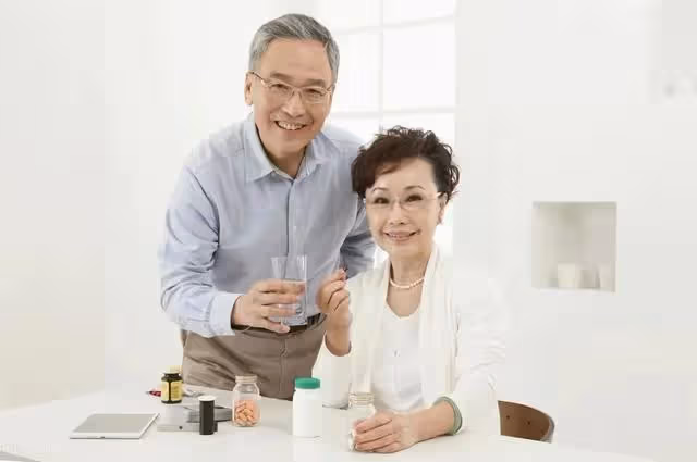 女婿把父母接到我買的房子裡養老,還要把我和女兒掃地出門