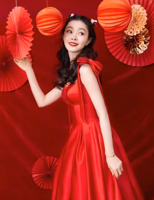 央視春晚百花爭艷！趙麗穎秀美腿，秦嵐水蛇腰吸睛，楊紫仙氣十足