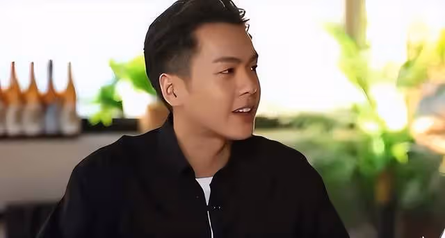 張若昀問沈騰:明年還會不會和馬麗參加央視春晚?沈騰回應超搞笑