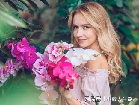 我媽連貴一點的菜都不捨得吃,你可真厲害,有錢買花