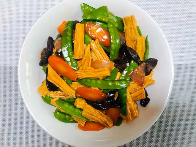 【素食者福利】比肉還好吃的素燒腐竹