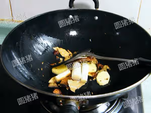 巧做香辣美容蹄