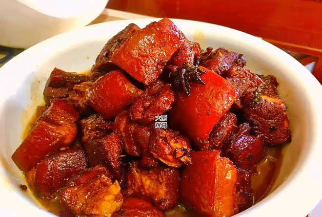 2023年夜飯已備好,12道熱菜有雞有魚,葷素搭配,寓意吉祥如意
