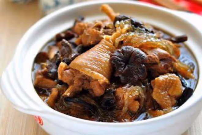 2023年夜飯已備好,12道熱菜有雞有魚,葷素搭配,寓意吉祥如意