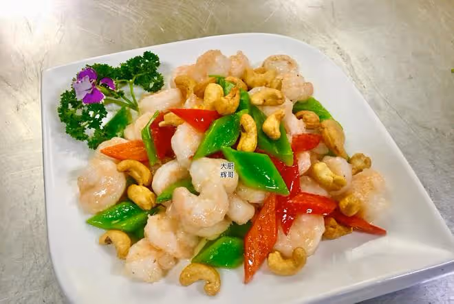 2023年夜飯已備好,12道熱菜有雞有魚,葷素搭配,寓意吉祥如意
