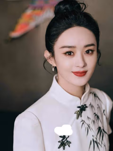 春晚女明星都太美了：趙麗穎夢回薛杉杉，坐在觀眾席的萬茜像周濤