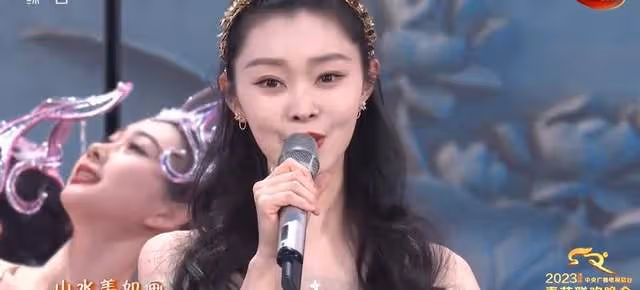 春晚女明星都太美了:趙麗穎夢回薛杉杉,坐在觀眾席的萬茜像周濤