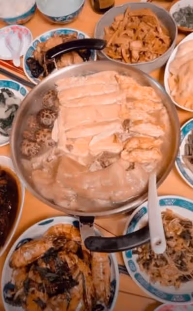 一眾港星曬年夜飯!白切雞出鏡率高,陳奕迅妻子日本過年吃拉麵
