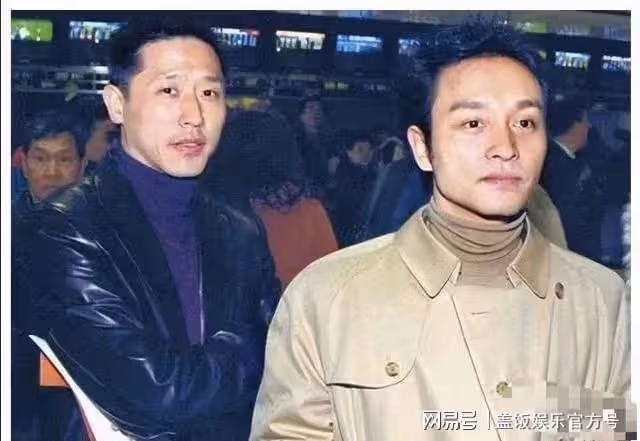 唐鶴德曬張國榮新年舊照,笑容燦爛心情佳,逝世19年至今未娶妻