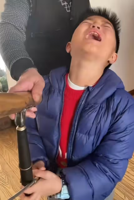 知名港星遼寧過年!大年初一吃火鍋太興奮,侄子卻哭鬧說不要吃